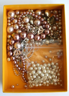Lot 376 - Assorted faux pearls mostly being loose