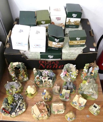 Lot 543 - A collection of Lilliput Lane model cottages,...