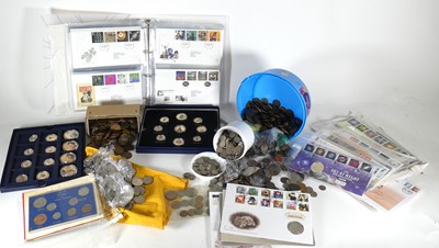 Lot 417 - A collection of coins and coin covers to...