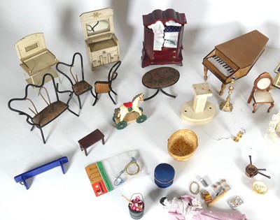 Lot 424 - A collection of dolls house furniture and...
