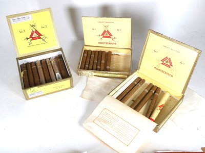 Lot 428 - A box of fourteen Montecristo No.2 cigars,...