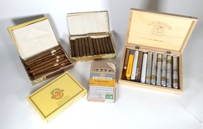 Lot 429 - A box of Cohiba Esplendidos cigars, sealed,...