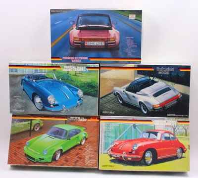 Lot 666 - A collection of five boxed Fujimi 1/24 scale...