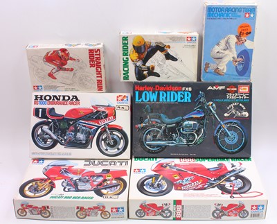 Lot 684 - A collection of Tamiya and Jimai mixed scale...