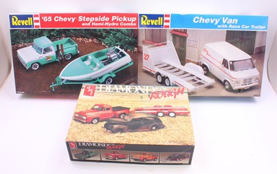 Lot 711 - A collection of Revell and AMT/ERTL car and...