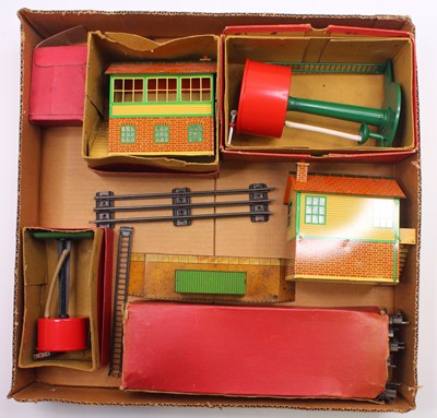 Lot 142 - One tray of Hornby 0 gauge accessories to...