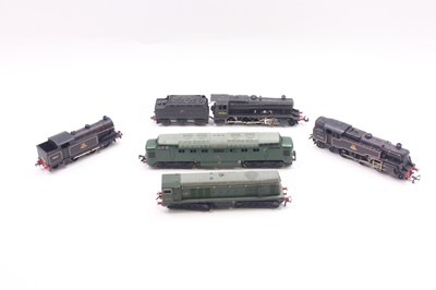 Lot 332 - Five Hornby-Dublo 3-rail locos, all good but...