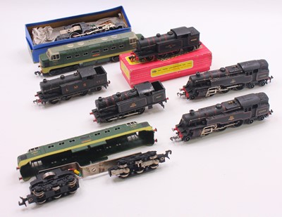 Lot 333 - Seven Hornby-Dublo locos, mix of 2 & 3 rail...