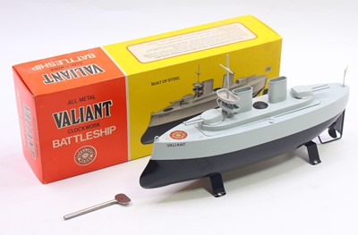 Lot 79 - Sutcliffe Models ‘Valiant’ clockwork all metal...