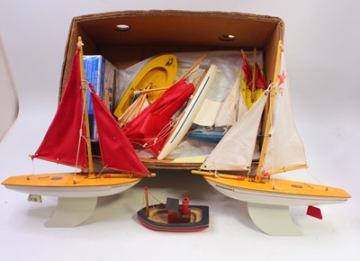 Lot 80 - Collection of Star Productions pond yachts:...