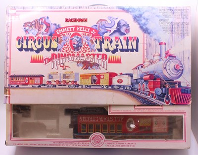 Lot 22 - Bachmann G gauge 45mm electric Emmett Kelly JR...