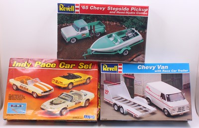 Lot 736 - MPC and Revell 1/25th and 1/24th scale plastic...