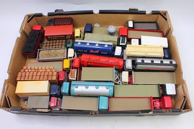 Lot 900 - Corgi Toys, 2 trays containing 1/50 scale...