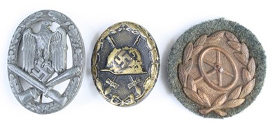 Lot 3041 - A German General Assault badge, having a pin...