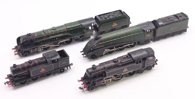Lot 356 - Four Hornby Dublo unboxed locos to include an...