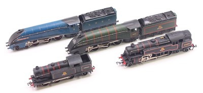 Lot 352 - Four Hornby Dublo unboxed locos to include an...