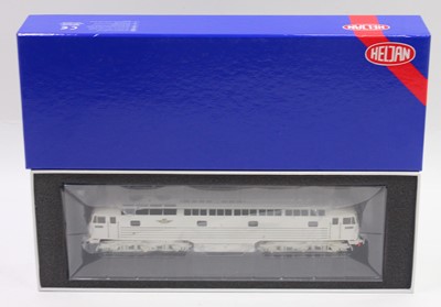 Lot 427 - Heljan 00 gauge BRCW "Lion" (class 47...