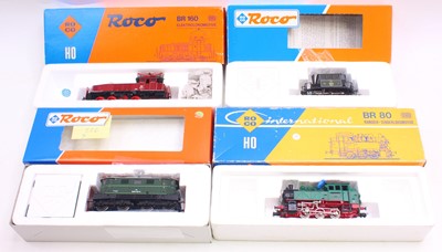 Lot 551 - Four HO gauge Roco locos to include a BR98...