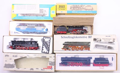 Lot 539 - Four Piko HO gauge locos, including a BR24 in...