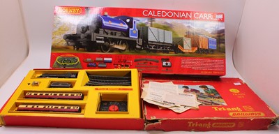 Lot 442 - Two 00 gauge sets to include a Triang R.3A...