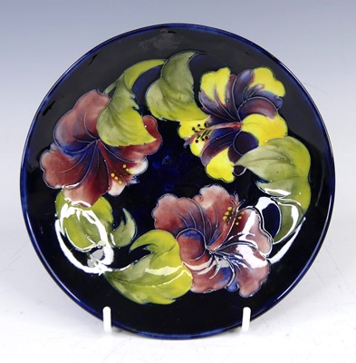 Lot 32 - An early 20th century Moorcroft Hibiscus...