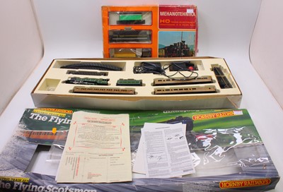 Lot 489 - Two 00 gauge sets to include an early Hornby...