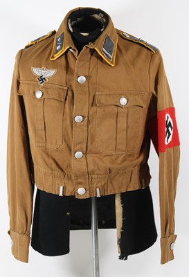 Lot 3187 - A German Third Reich brown shirt / tunic, of...
