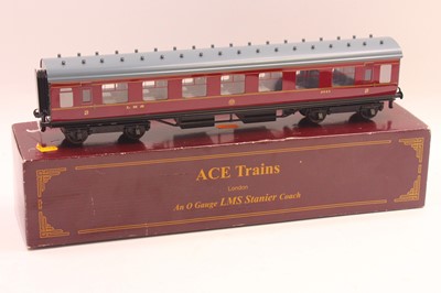 Lot 254 - ACE Trains 0-gauge Stanier bogie corridor...