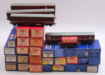 Lot 347 - Hornby-Dublo Passenger & Goods rolling stock,...
