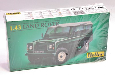 Lot 739 - Heller 1/43rd scale plastic kit for a Land...