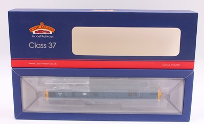 Lot 386 - Bachmann 00 gauge Class 37/0 in BR blue, full...