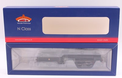 Lot 391 - Bachmann 00 gauge N class in BR lined black,...