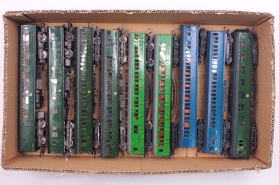 Lot 517 - Five Kit built 00 gauge DMUs and EMUs to...