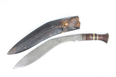 Lot 3279 - A 20th century kukri, having a curved 32cm...