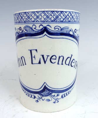 Lot 2019 - An 18th century pearlware porcelain tankard,...