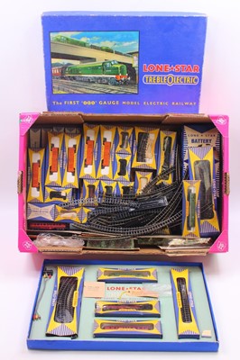 Lot 575 - A large collection of Lone Star 000 gauge (N...