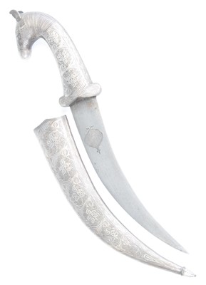 Lot 3445 - A late 19th / early 20th century Indian Jambia,...