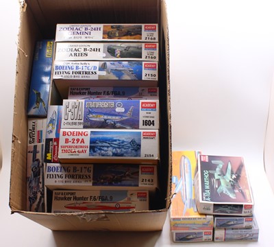 Lot 761 - 16 Academy and other plastic aircraft kits to...