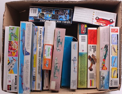 Lot 584 - One tray containing 16 mainly aircraft kits by...
