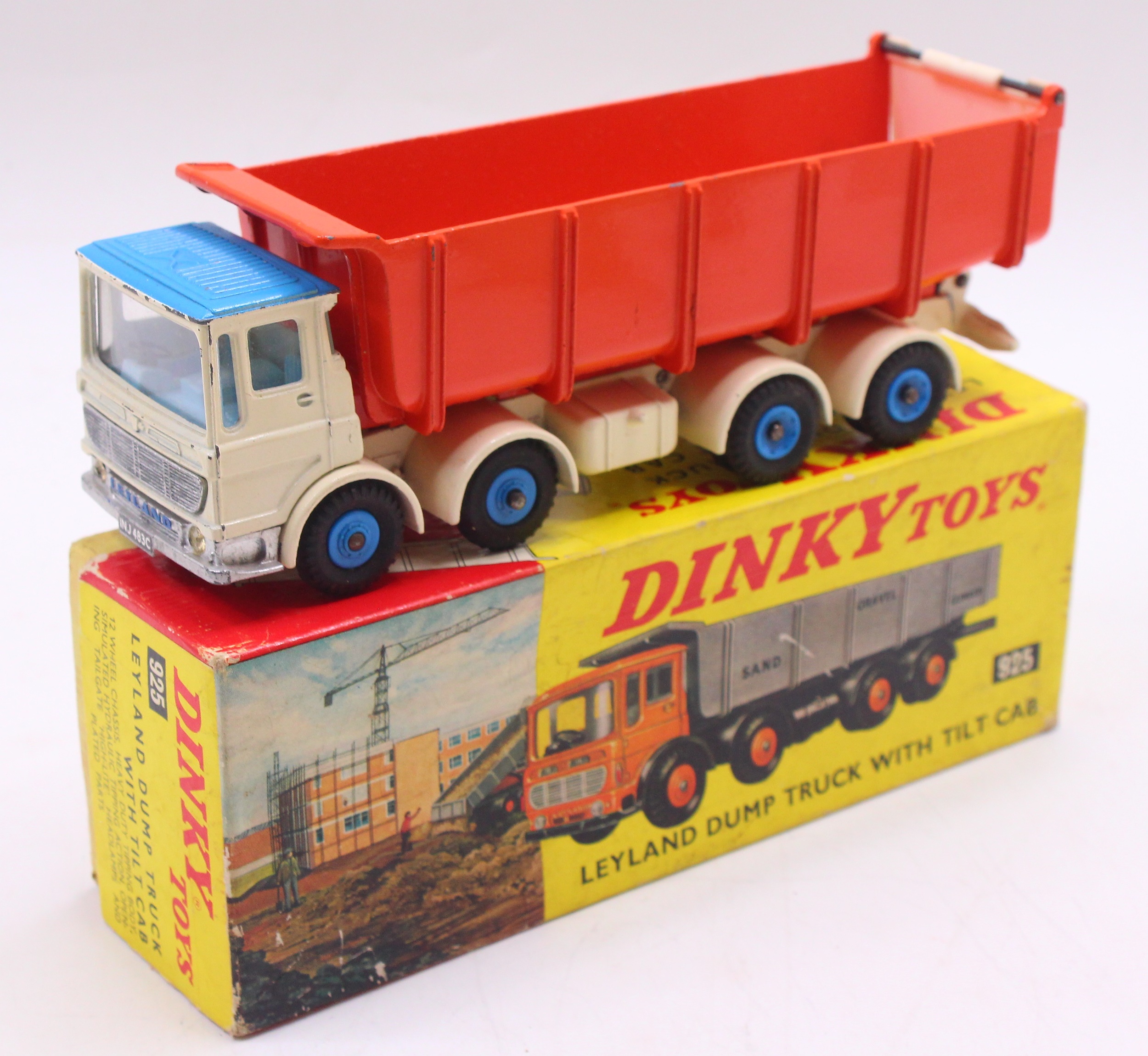 【SALE】DINKY No925 LEYLAND DUMP TRUCK Lot 1123 - Dinky Toys No. 925 Leyland dump truck with