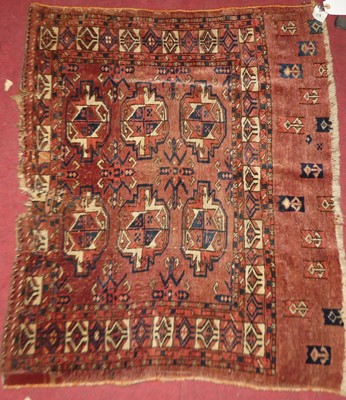 Lot 1133 - A Turkomen woollen Bagface, 96 x 86cm (a/f)