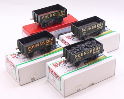 Lot 206 - Four Slaters plastic 0 Gauge 7mm scale wagons,...