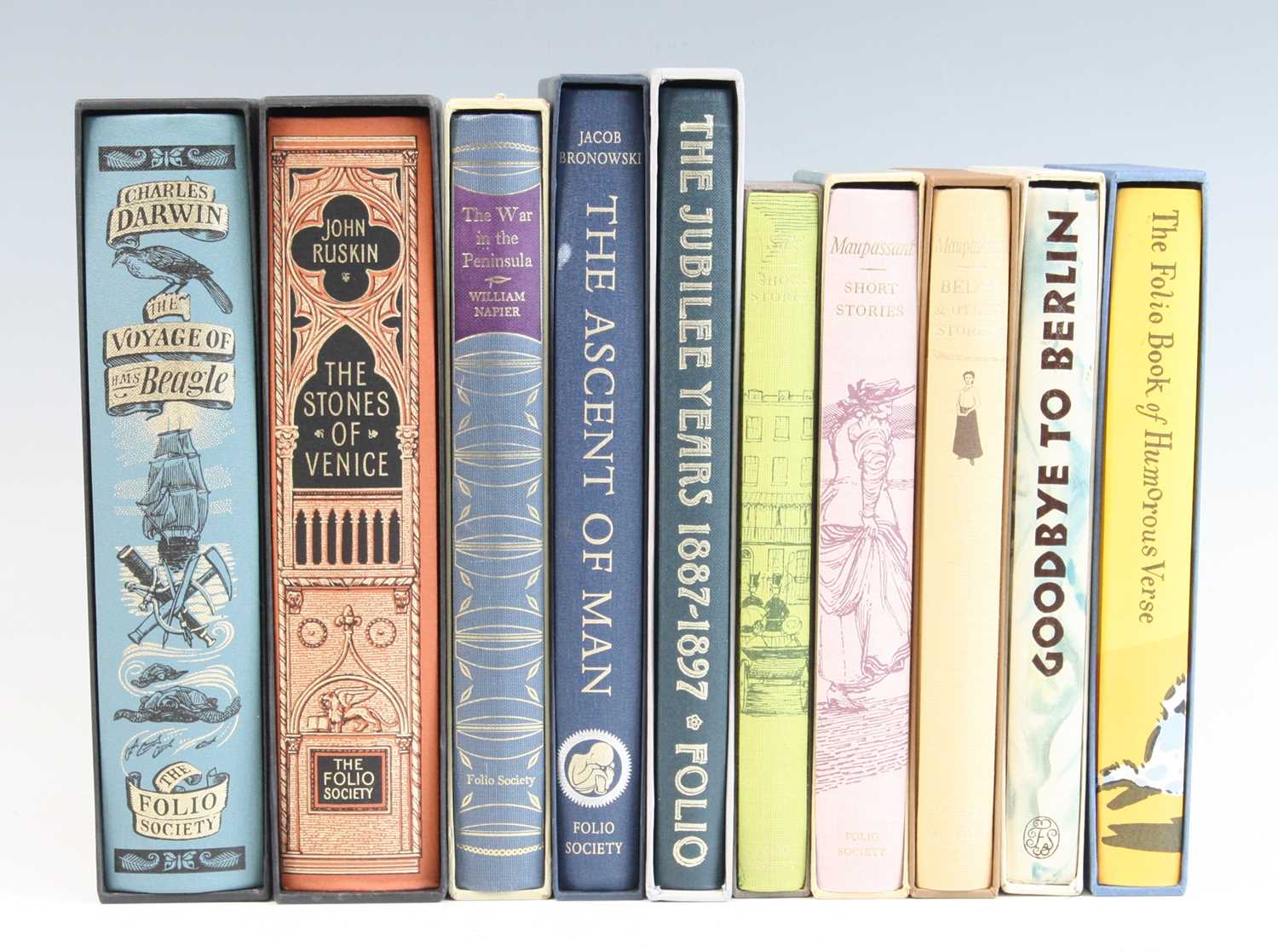Lot 2017 - Folio Society, a collection of volumes each in...
