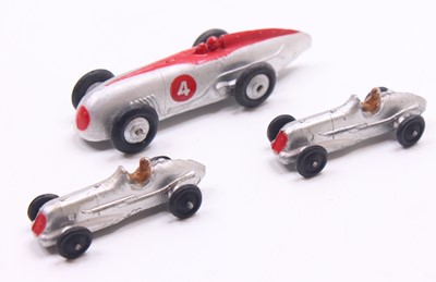 Lot 1229 - Dinky Toys group of 3 racing diecasts to...