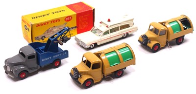 Lot 1261 - Dinky Toys small quantity of mostly loose and...