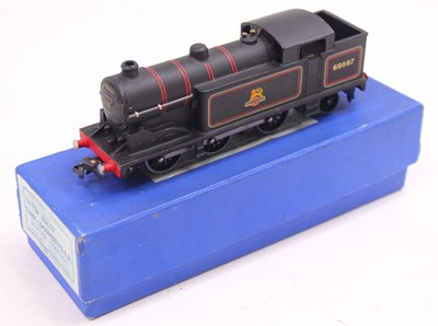 Lot 275 - Hornby Dublo EDL17 3 rail 0-6-2 tank loco, in...