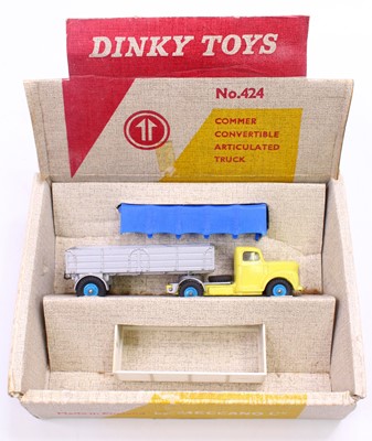 Lot 1024 - Dinky Toys No. 424 Convertible Articulated...