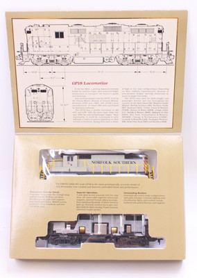Lot 797 - Proto 2000 series HO gauge GP-18 loco in...