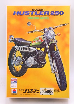 Lot 805 - Nitto 1.8 scale Motorbike, 422 1969 Suzuki...