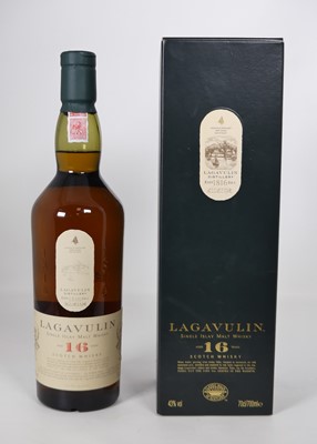 Lot 1408 - Lagavulin 16 year old Single Islay malt whisky,...